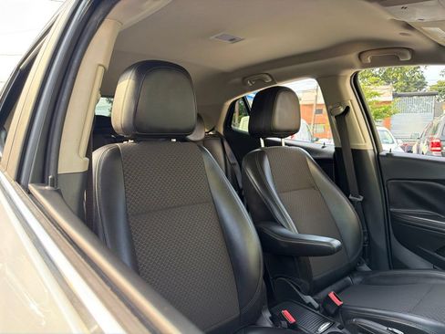 Used 2018 Buick Encore Preferred AWD/4WD image 10