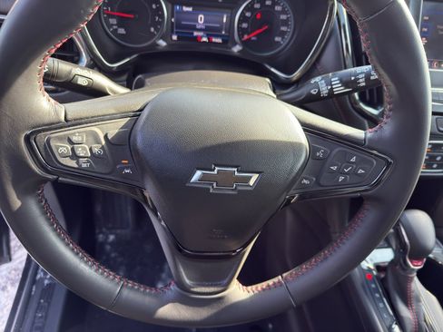 Used 2022 Chevrolet Equinox RS image 16