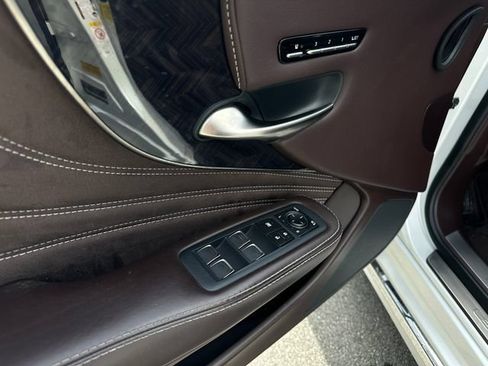 Used 2018 Lexus LS 500 w/ Interior Upgrade Package RWD image 11