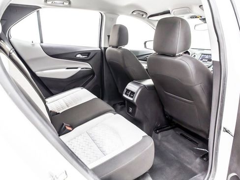 Used 2024 Chevrolet Equinox LS image 35