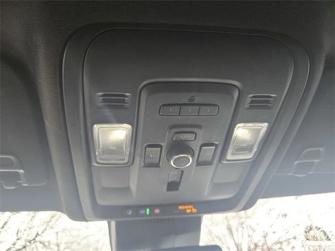 Used 2023 GMC Yukon Denali image 20