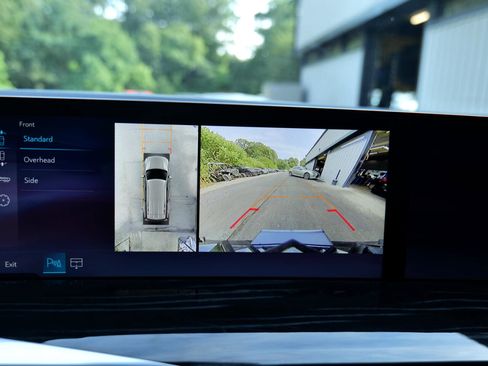 Used 2025 Cadillac Escalade Sport image 21