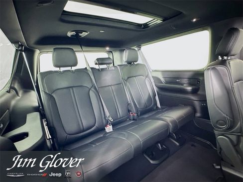 New 2024 Jeep Wagoneer L Series II w/ Convenience Group I image 34