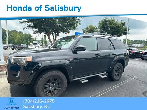 Used 2016 Toyota 4Runner SR5 AWD/4WD image 1