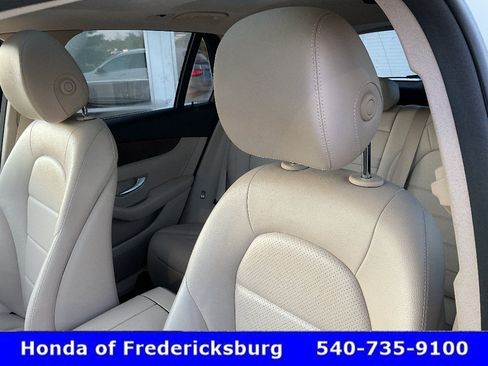 Used 2018 Mercedes-Benz GLC 300 4MATIC image 35