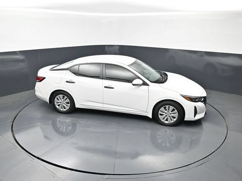 Used 2025 Nissan Sentra S FWD image 20
