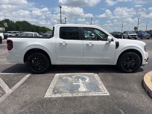 Used 2025 Ford Maverick Lobo AWD/4WD image 4