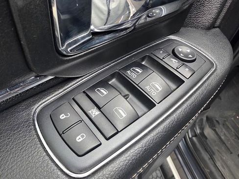 Used 2018 RAM 2500 Laramie w/ Snow Chief Group image 11