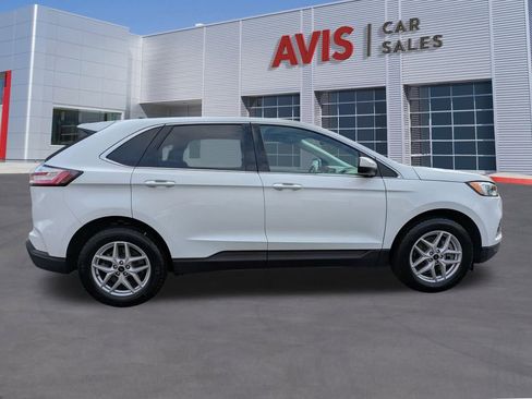 Used 2024 Ford Edge SEL image 5