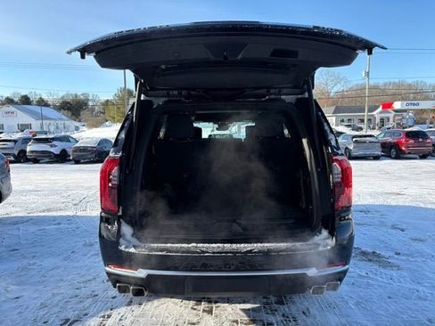 New 2026 GMC Yukon Denali w/ Denali Reserve Package image 11