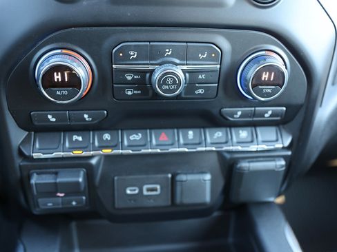 Used 2019 Chevrolet Silverado 1500 RST w/ All-Star Edition image 31