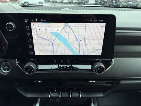 Used 2024 Chevrolet Colorado Trail Boss image 19