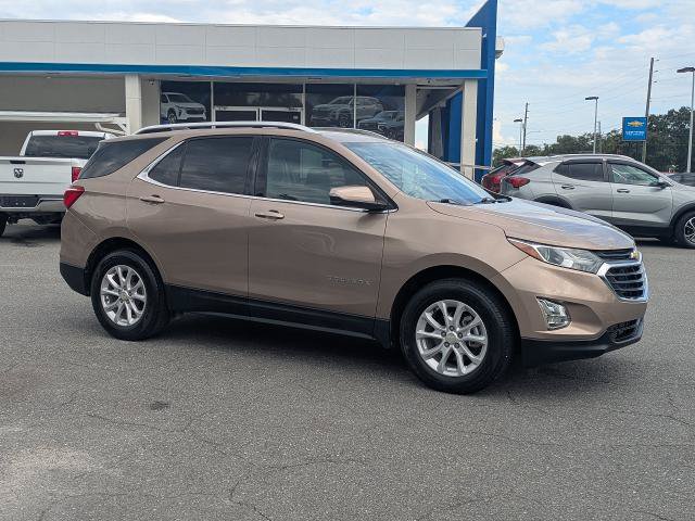 Used 2018 Chevrolet Equinox LT w/ LPO, Floor Liner Package AWD/4WD image 2