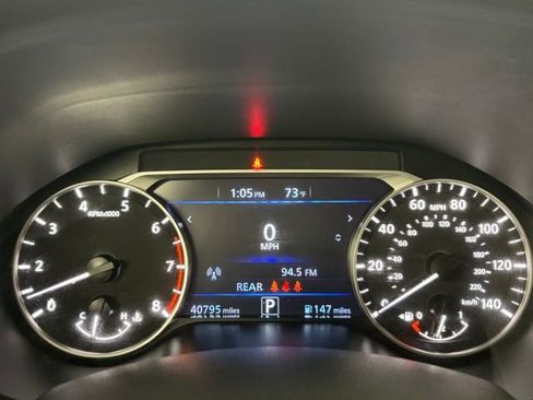 Used 2024 Nissan Altima 2.5 SV image 24