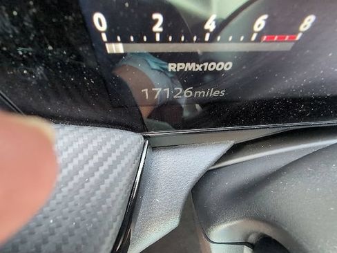 Used 2025 Nissan Kicks SR FWD image 17