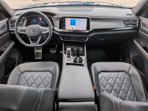 Used 2025 Volkswagen Atlas Cross Sport SEL Premium R-Line image 18