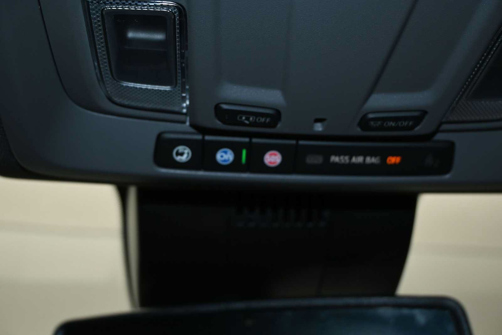 Used 2026 GMC Sierra 1500 SLT AWD/4WD image 18