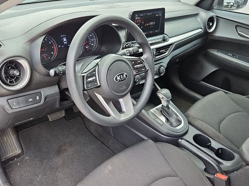 Used 2020 Kia Forte LXS FWD image 16