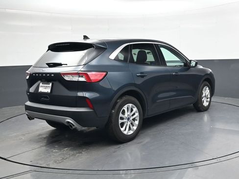 Used 2022 Ford Escape SE w/ Cold Weather Package image 4