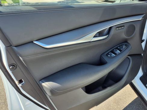 Used 2025 INFINITI QX55 Luxe w/ Cargo Package image 9