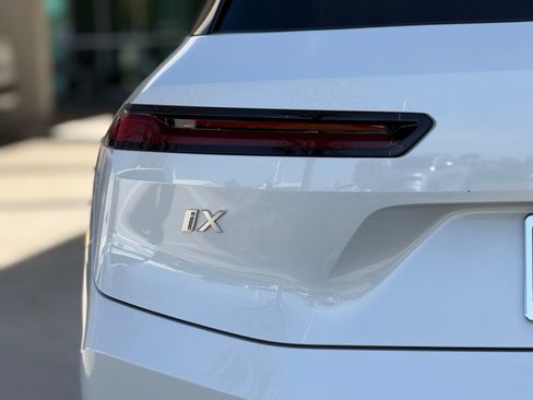 Used 2026 BMW iX xDrive60 image 16