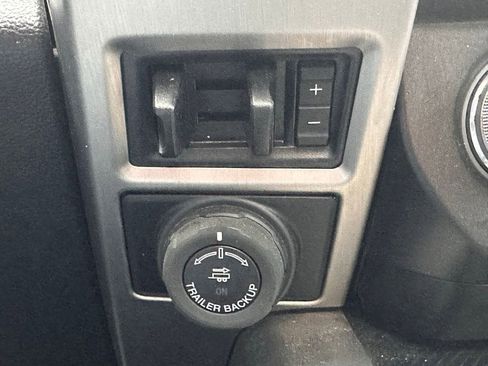 Used 2021 Ford F450 Platinum w/ FX4 Off-Road Package image 35