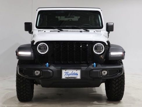Used 2023 Jeep Wrangler Unlimited w/ Cold Weather Group AWD/4WD image 2