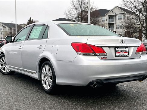 Used 2012 Toyota Avalon image 10
