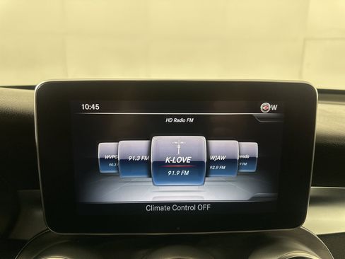 Used 2018 Mercedes-Benz GLC 300 4MATIC image 13