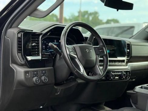 Used 2022 Chevrolet Silverado 1500 RST w/ Protection Package AWD/4WD image 13