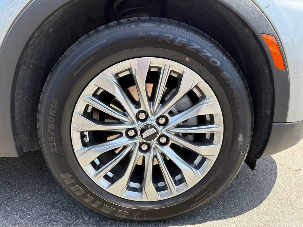 Used 2024 Cadillac XT4 Premium Luxury FWD image 14