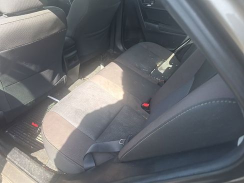 Used 2018 Toyota Corolla LE image 11