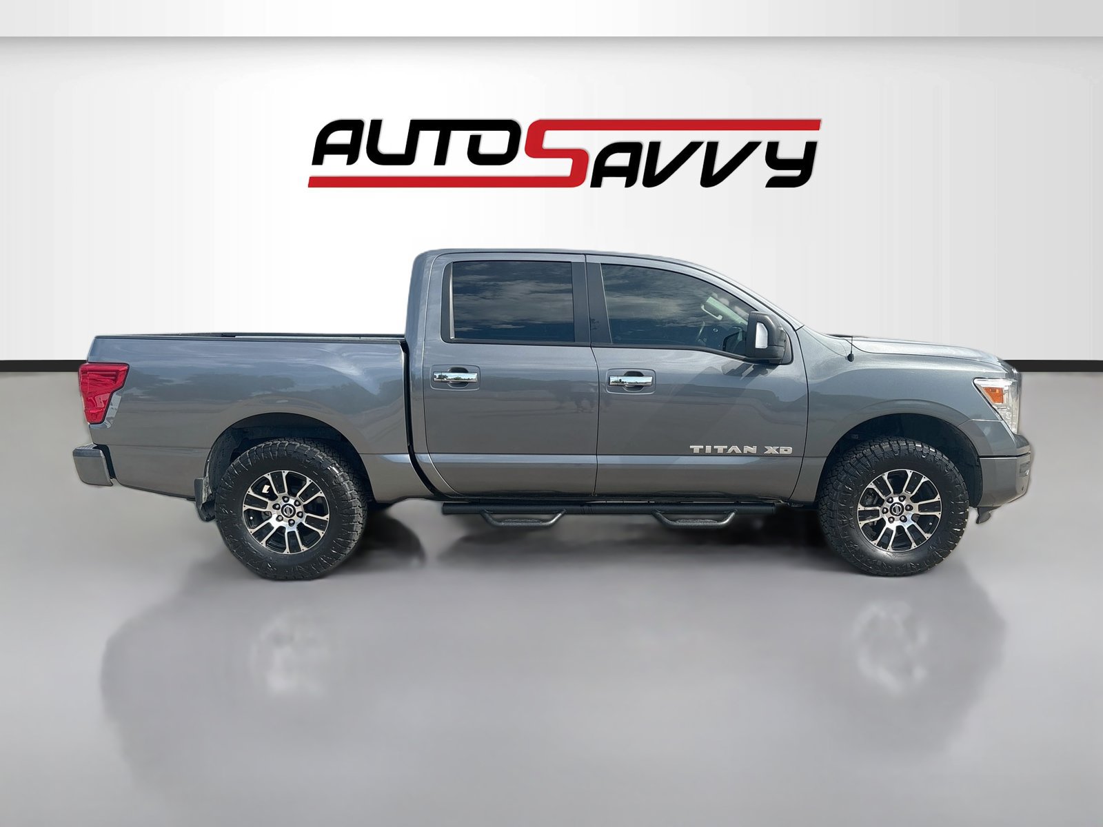 Used 2021 Nissan Titan 4x4 Crew Cab image 8
