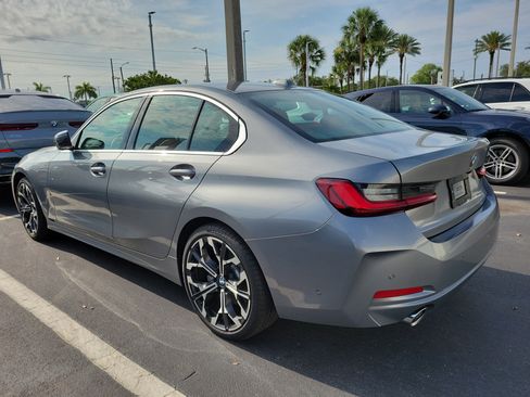 Used 2025 BMW 330i Sedan RWD image 4