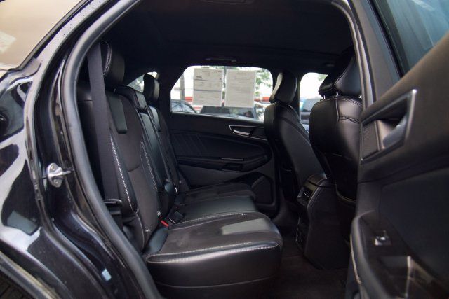Certified 2020 Ford Edge ST w/ Cold Weather Package AWD/4WD image 27