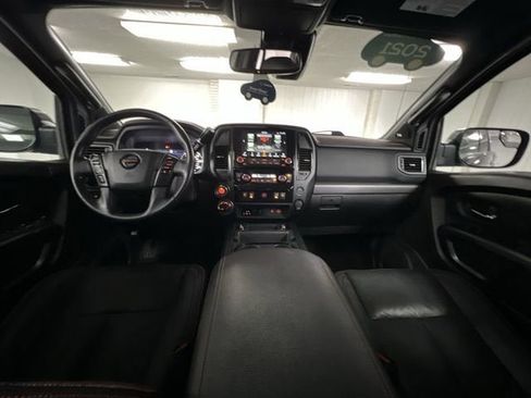 Used 2021 Nissan Titan PRO-4X w/ Pro-4x Convenience Package AWD/4WD image 21