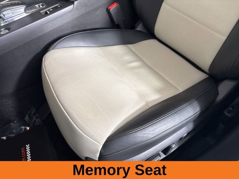 Used 2025 INFINITI QX55 Luxe w/ Cargo Package image 13