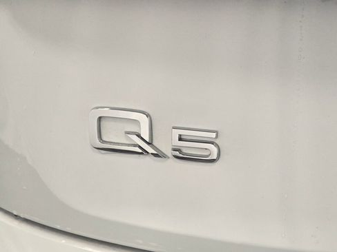 Used 2022 Audi Q5 2.0T Premium w/ Convenience Package image 33