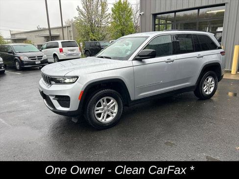 Certified 2024 Jeep Grand Cherokee Laredo w/ Luxury Tech Group I AWD/4WD image 9