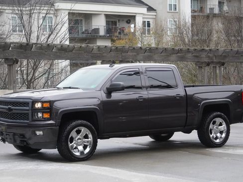 Used 2014 Chevrolet Silverado 1500 High Country w/ High Country Premium Package image 15