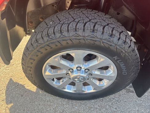 Used 2019 RAM 2500 Laramie image 8