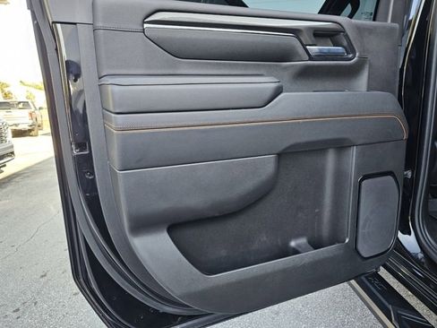 Used 2024 GMC Sierra 2500 AT4 w/ Technology Package image 22