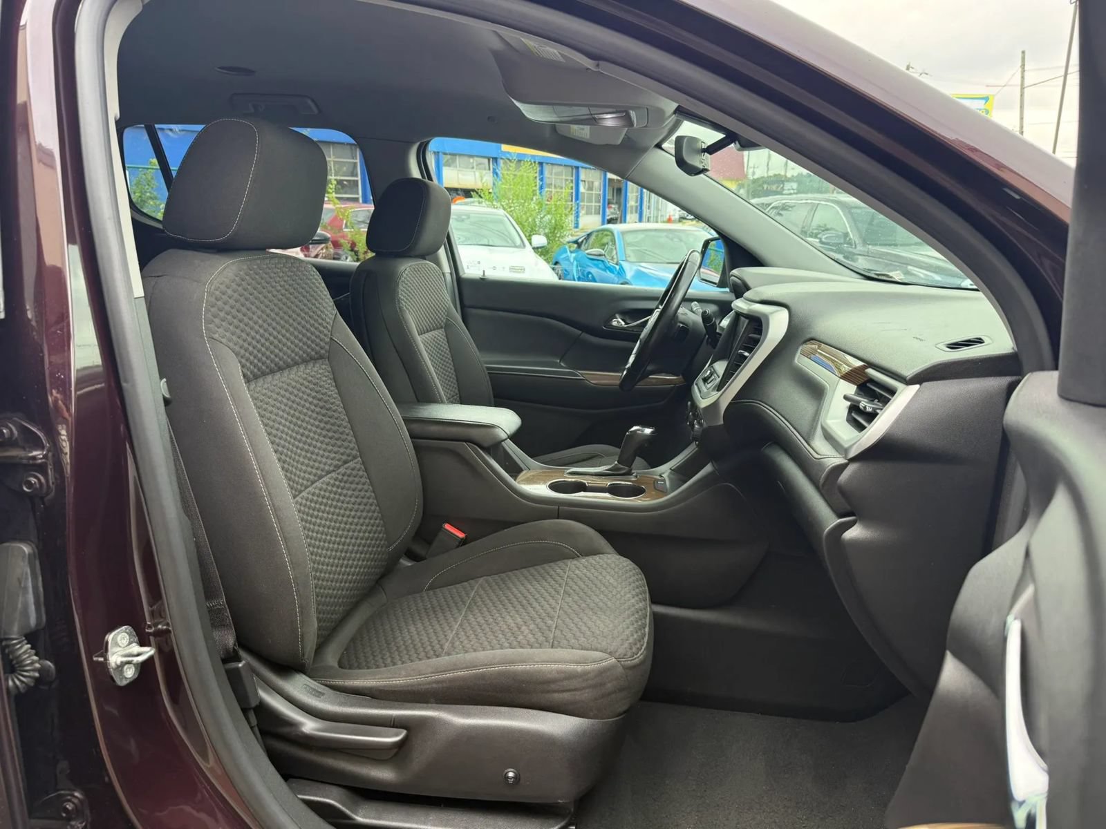 Used 2018 GMC Acadia SLE w/ LPO, Protection Package FWD image 20
