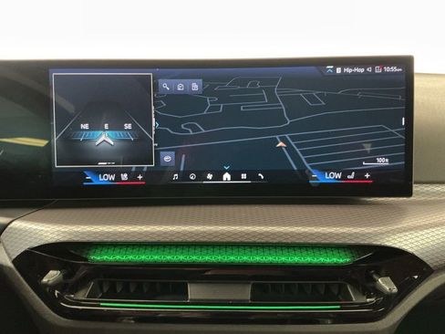 Certified 2025 BMW 430i Coupe w/ M Sport Package RWD image 11