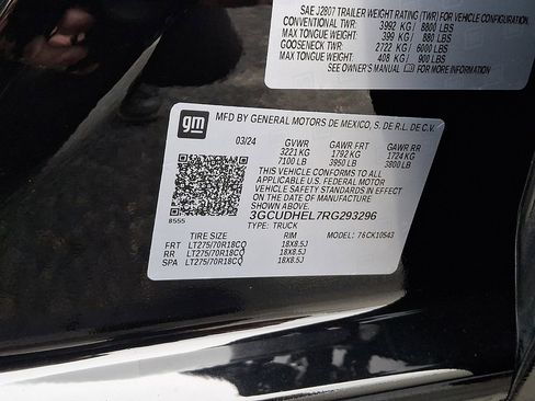 Used 2024 Chevrolet Silverado 1500 ZR2 w/ Technology Package image 25