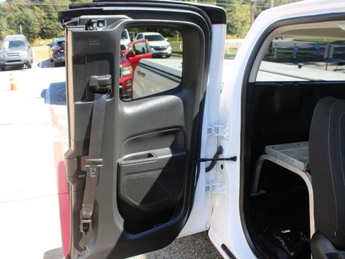 Used 2022 Chevrolet Colorado LT w/ Fleet Safety Package image 16