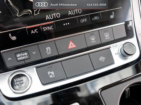 Used 2023 Audi Q7 2.0T Premium Plus w/ Premium Plus Package AWD/4WD image 35