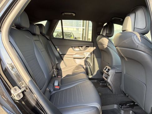 Certified 2026 Mercedes-Benz GLC 300 4MATIC image 21