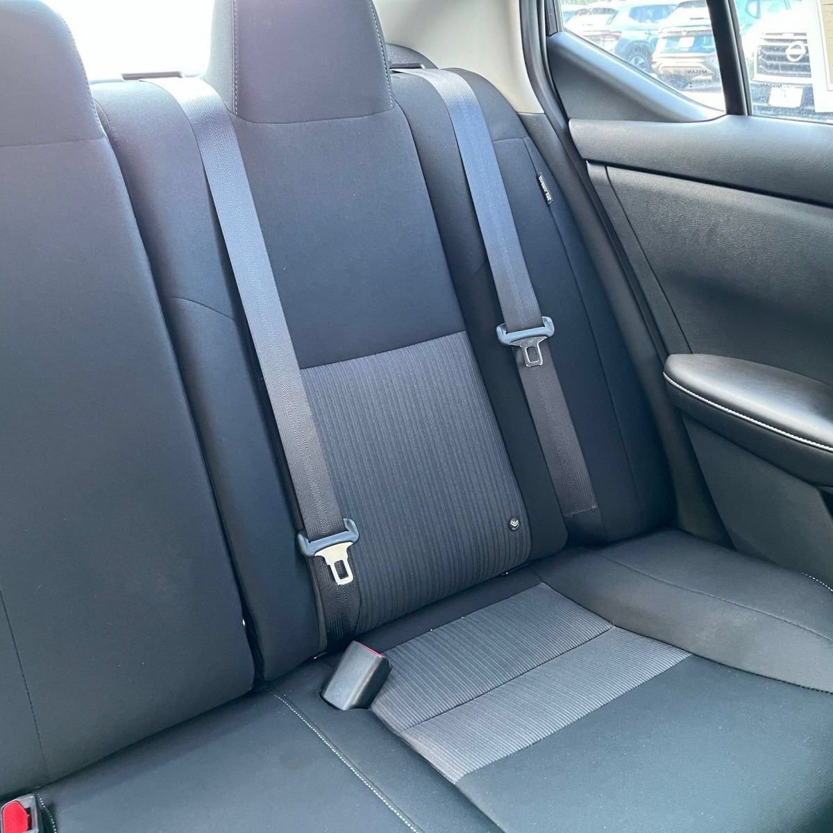 Used 2025 Nissan Sentra SV FWD image 32