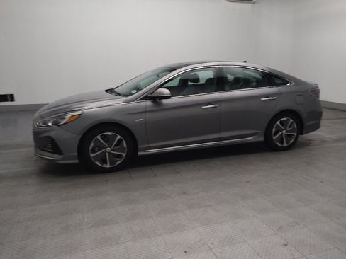 Used 2019 Hyundai Sonata Limited FWD image 2